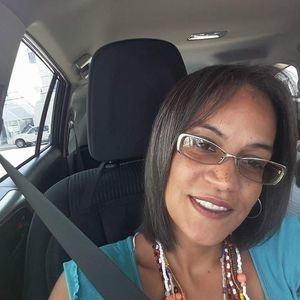 Meet your Posher, Raquel